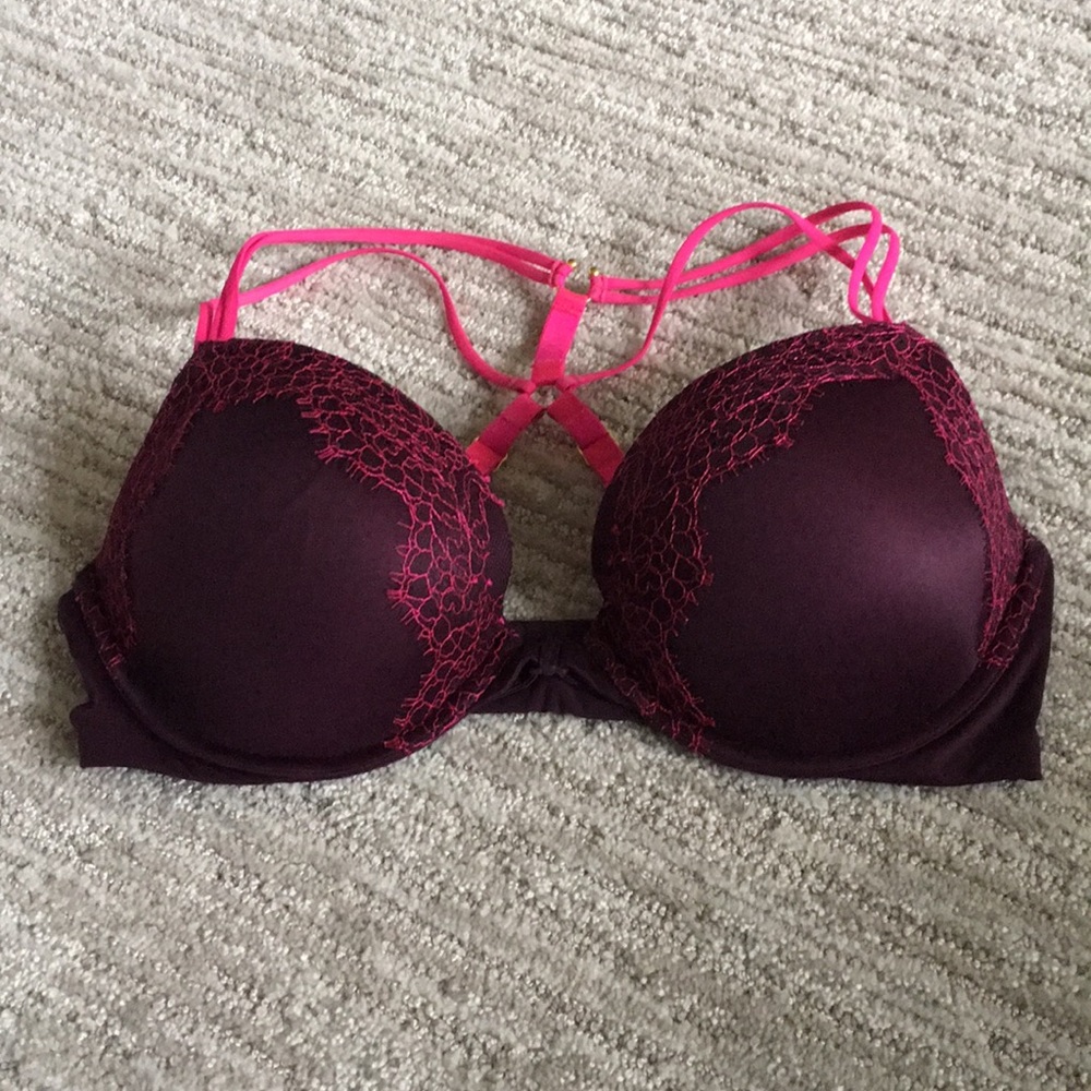 VS Pink Lace PushUp
